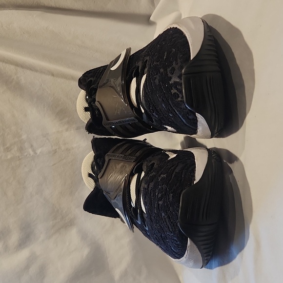 Nike Kevin Durant KD12 TB  DM5040-001 - Picture 6 of 16